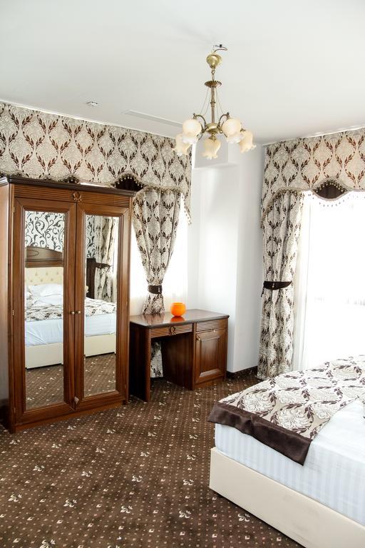 Pik Elegance Hotel Ploiesti Ruang foto