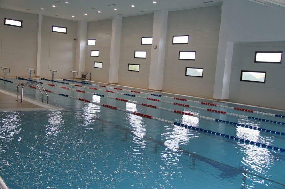 Pik Elegance Hotel Ploiesti Bagian luar foto